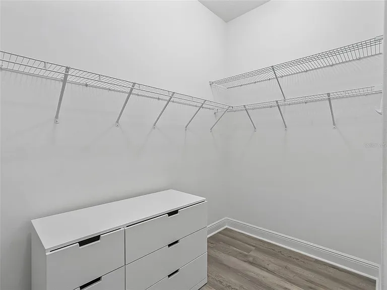 3556 Mistletoe Ct — Photo 36