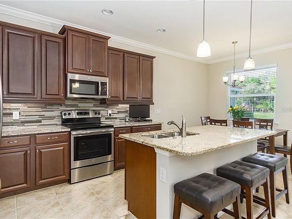 5th image of 11482 Blackfin St