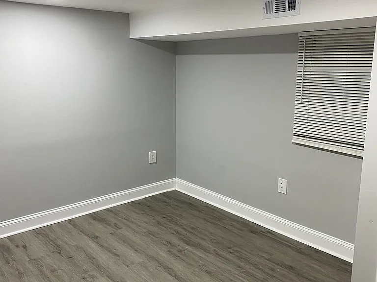 5112 Belair Rd — Photo 5