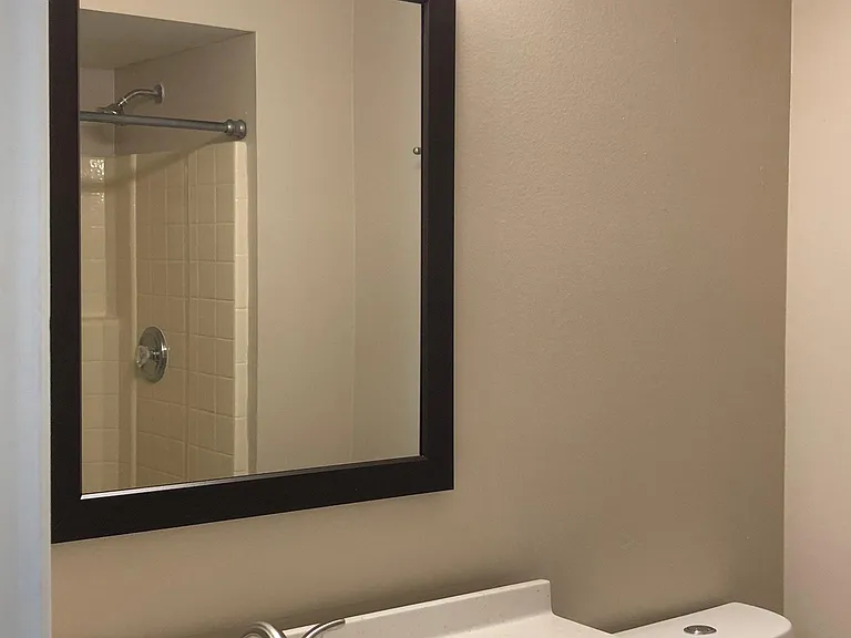 Restroom (master bedroom)