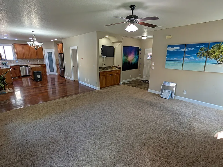 250 N Cole Ave — Photo 15