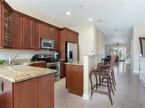 4th image of 120 1/2 Brightwater Dr #5