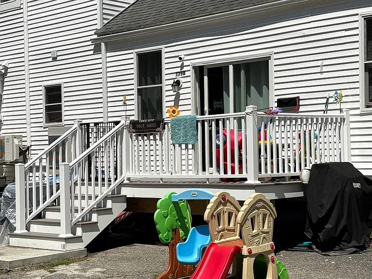 179 Main St #B — Photo 7