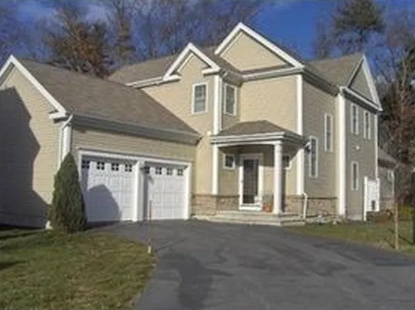 6 Sunflower Dr, Raynham, MA 02767