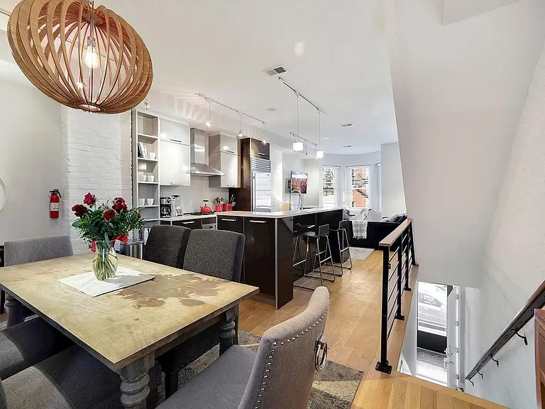 1538 Swann St NW #2 — Photo 3