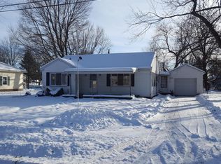 204 Kimbark Ave, Eaton Rapids, MI 48827