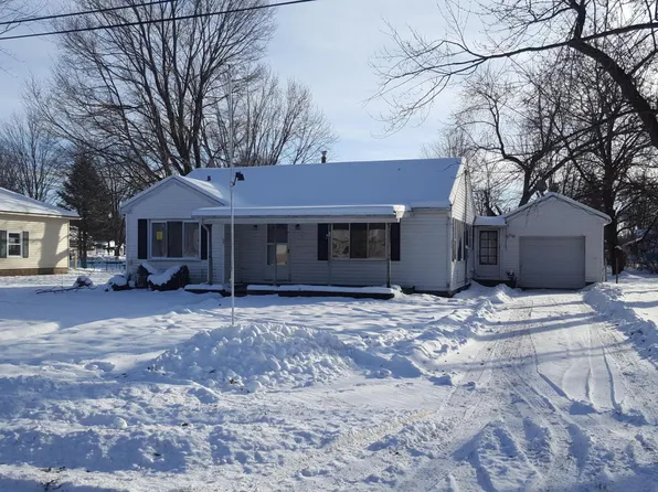 204 Kimbark Ave, Eaton Rapids, MI 48827