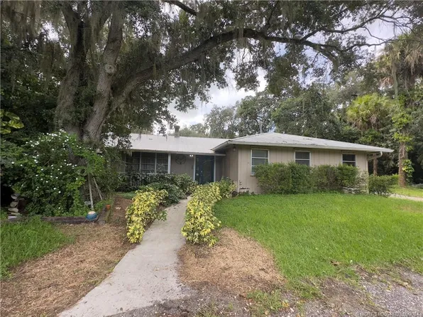 15350 SW Myrtle Dr, Indiantown, FL 34956