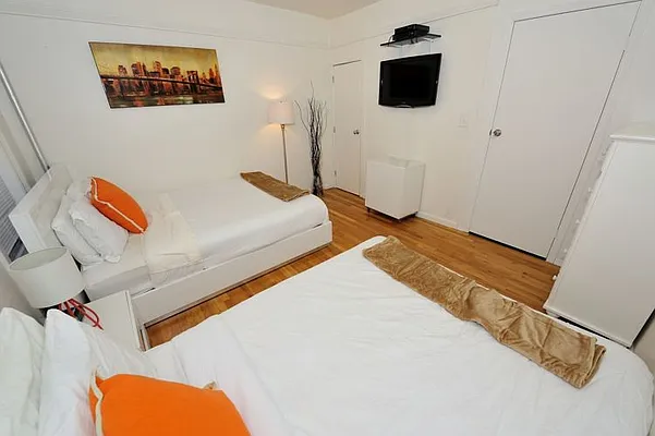 Rented by Eisenberg Exclusives | media 6