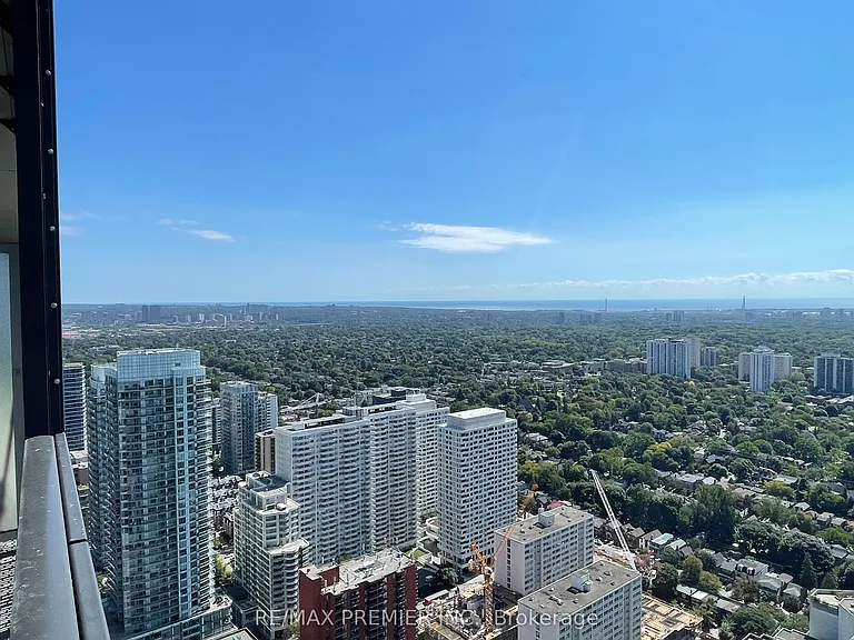 8 Eglinton Ave E #4301 — Photo 17