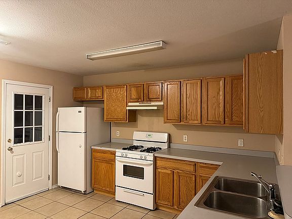 5th image of 1001 Tunbridge Dr