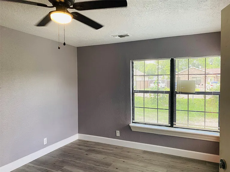 7547 Laura Koppe Rd — Photo 4