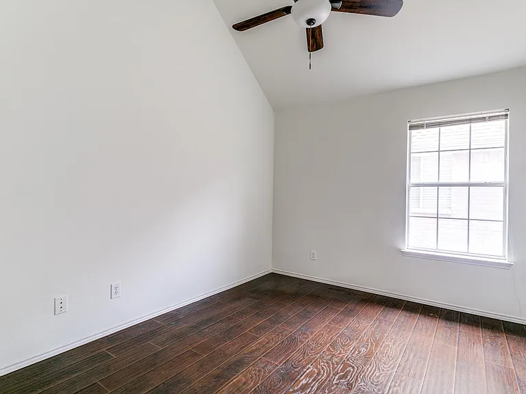 104 Dorsett Dr — Photo 18