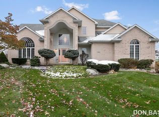 7397 Heather Ridge Ct SE, Caledonia, MI 49316