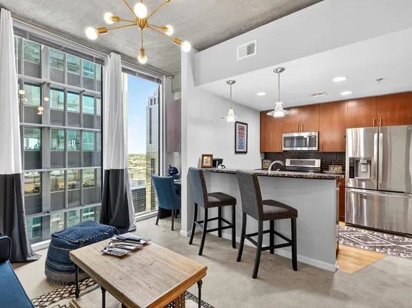 415 Church St APT 1707, Nashville, TN 37219