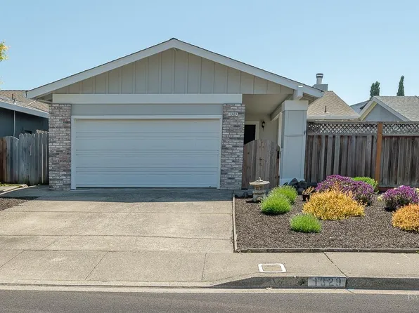 1329 Garmont Court, Rohnert Park, CA 94928