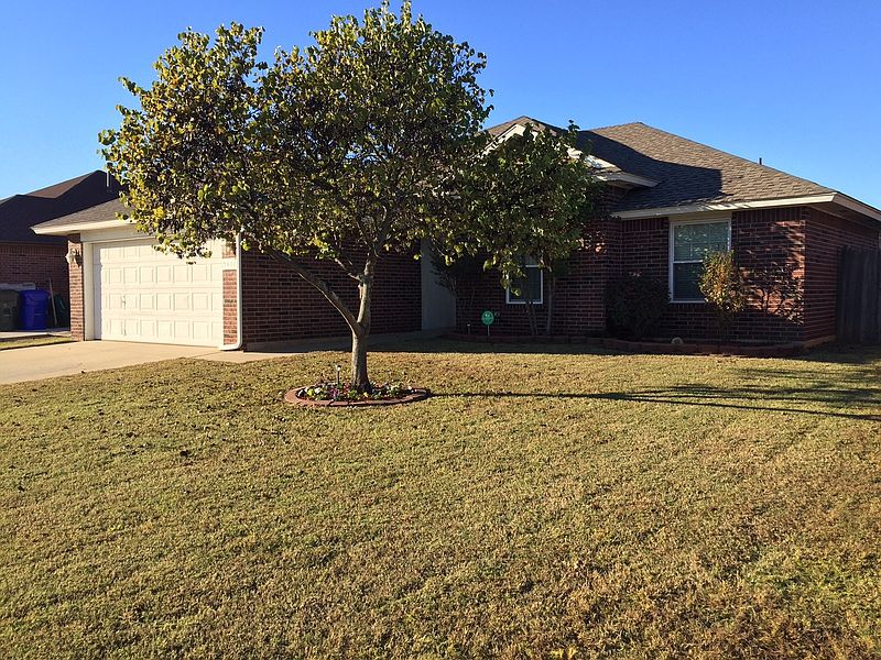 1st image of 2817 E Lake Dr
