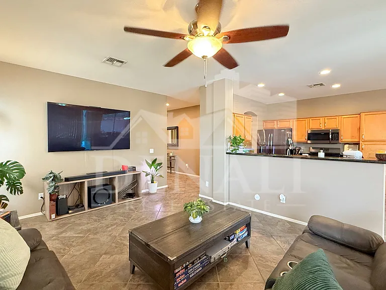3622 E Morning Star Ln — Photo 5