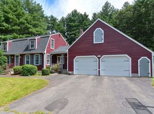4 Matthew Dr, Franklin, MA 02038