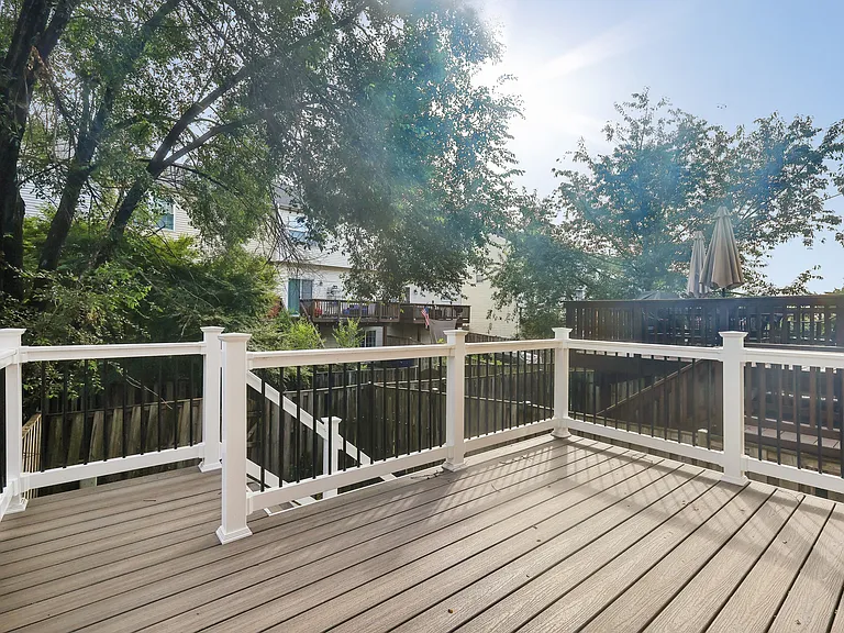 532 Kalmia Sq NE — Photo 24