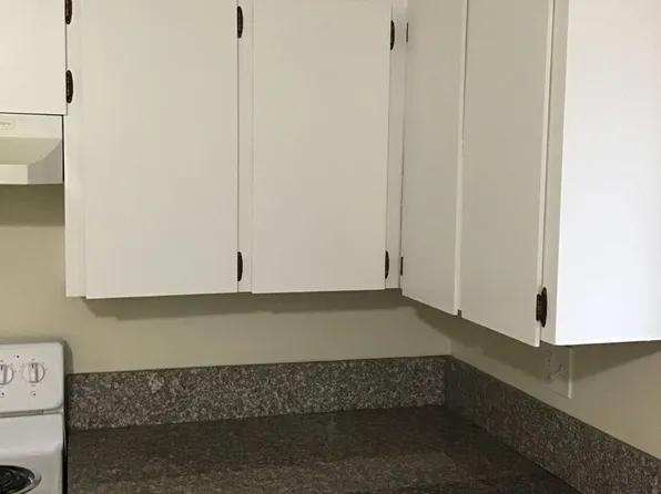 Shannon Apartments, 1050-1060 SW East Ave #1050-6, Corvallis, OR 97333