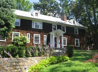 30 Latimer Ln, Bronxville, NY 10708