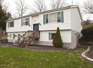 1 Spring St, Beacon, NY 12508