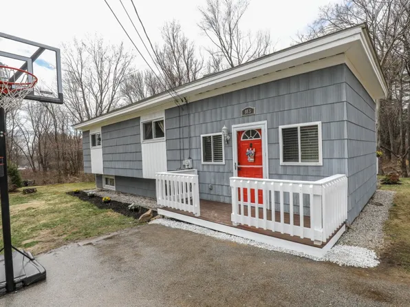 88 1/2 Broadway, Pembroke, NH 03275