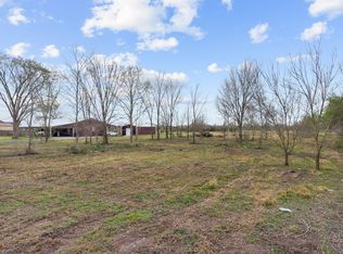 17 County Road 533, Angleton, TX 77515