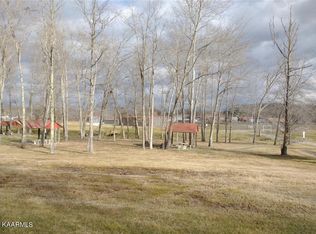 Glasshouse Rd, Helenwood, TN 37755