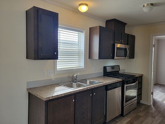 2nd image of 38017 Le Chateau Blvd
