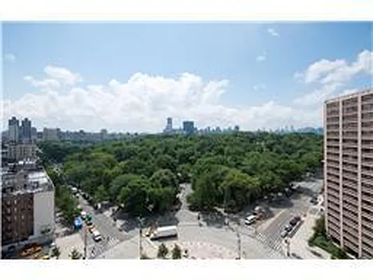 Rented by Douglas Elliman | media 4