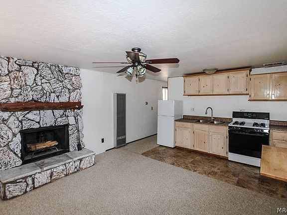3rd image of 595 Vista Ave