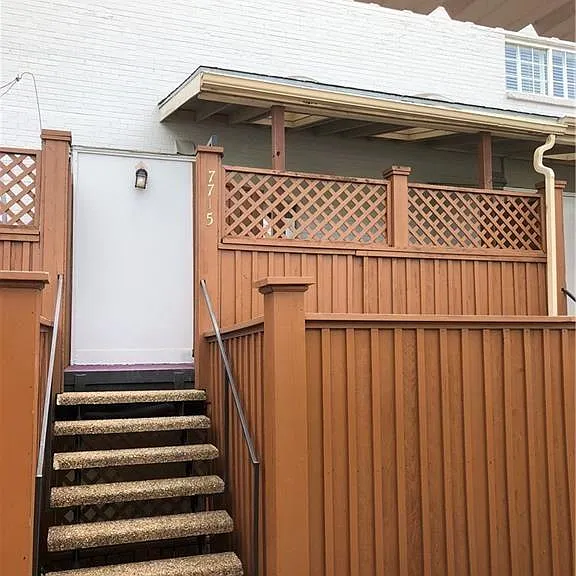 7715 Royal Ln — Photo 17