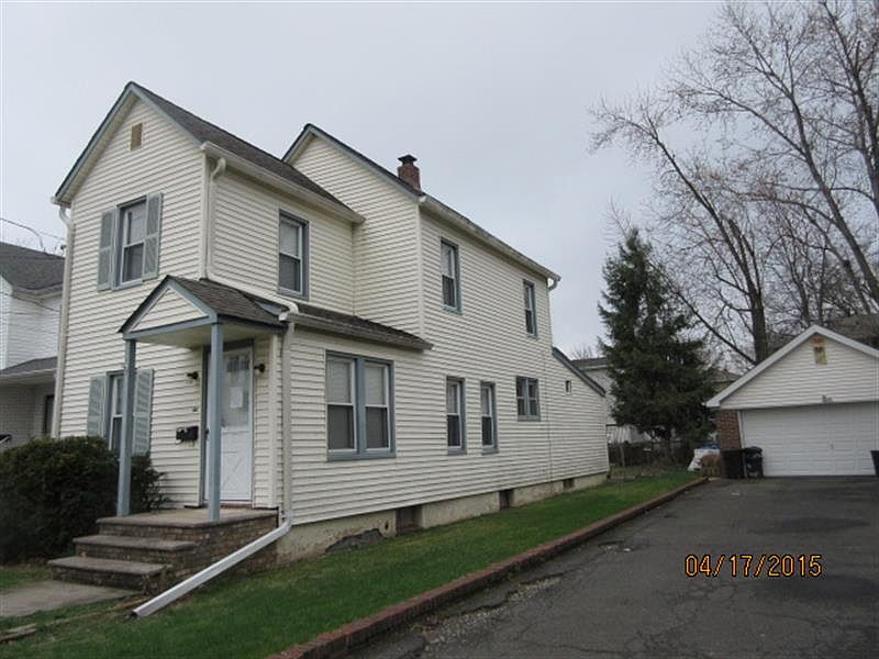 2nd image of 220 No 12 St