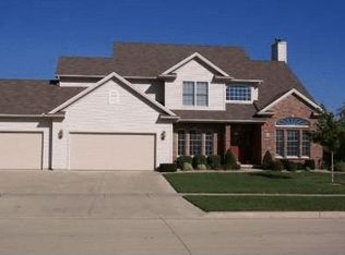 46 Paige Pl, Bloomington, IL 61704