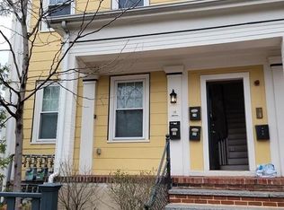 301-303 Broadway #3, Cambridge, MA 02139