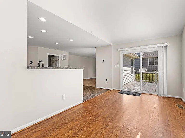 3329 Anne De Bourgh Dr — Photo 17