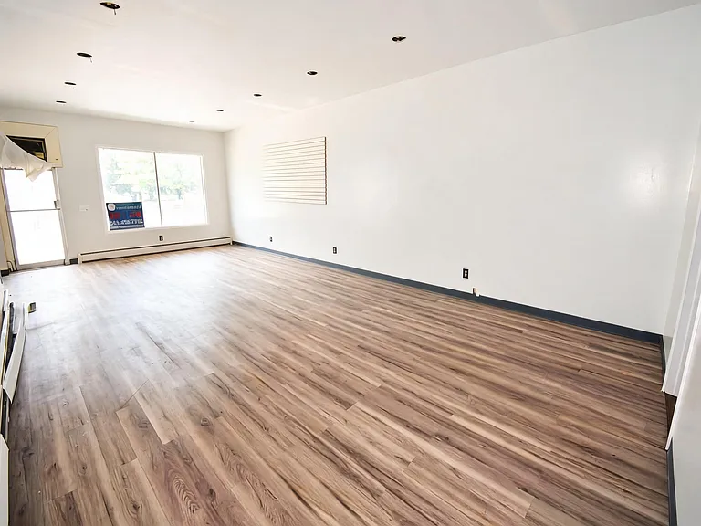 870 Violet Ave #8 — Photo 10
