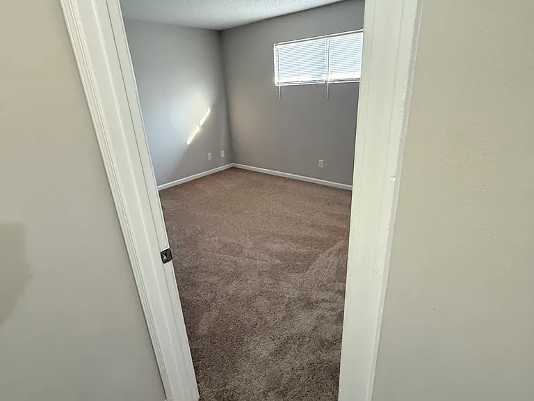 2000 Greens Blvd #38 — Photo 5