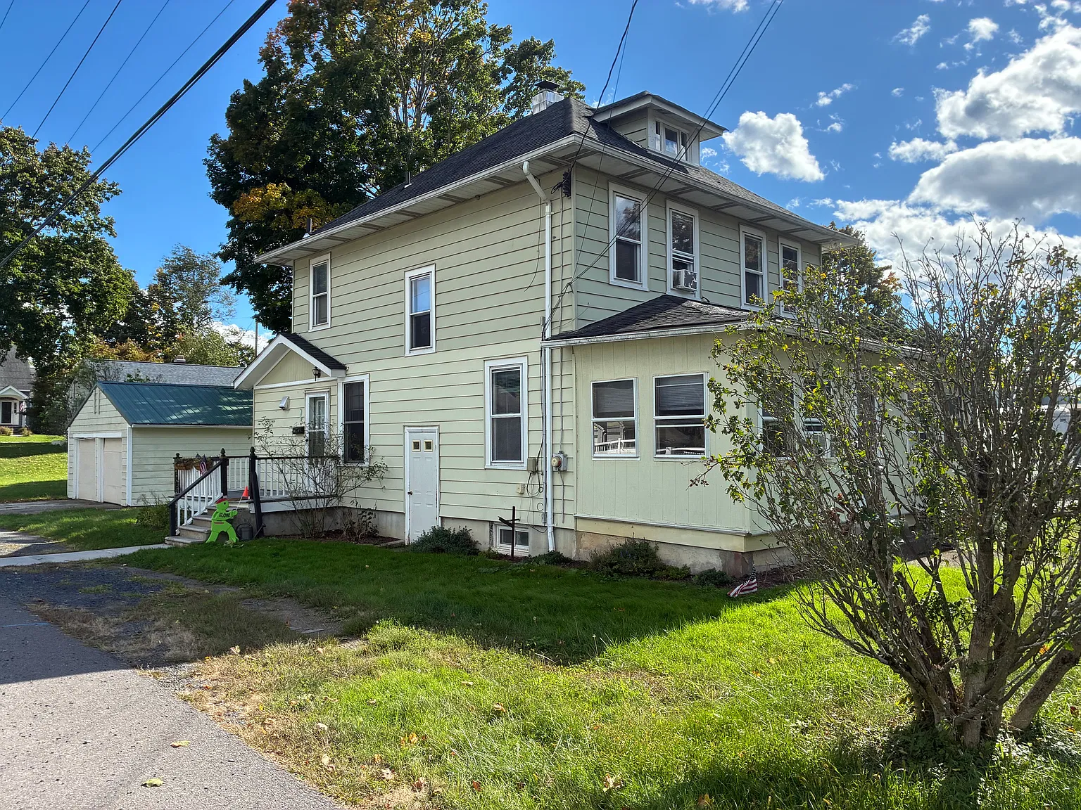 3 bed, 1800 sqft, $2,250 — Photo 1