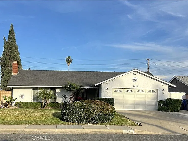 2839 S Castle Harbour Pl — Photo 1