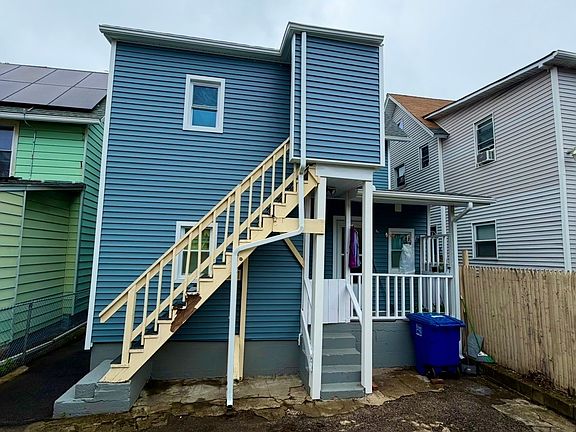 3rd image of 4 Armstrong Place