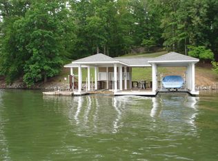 111 Highview Dr, Moneta, VA 24121