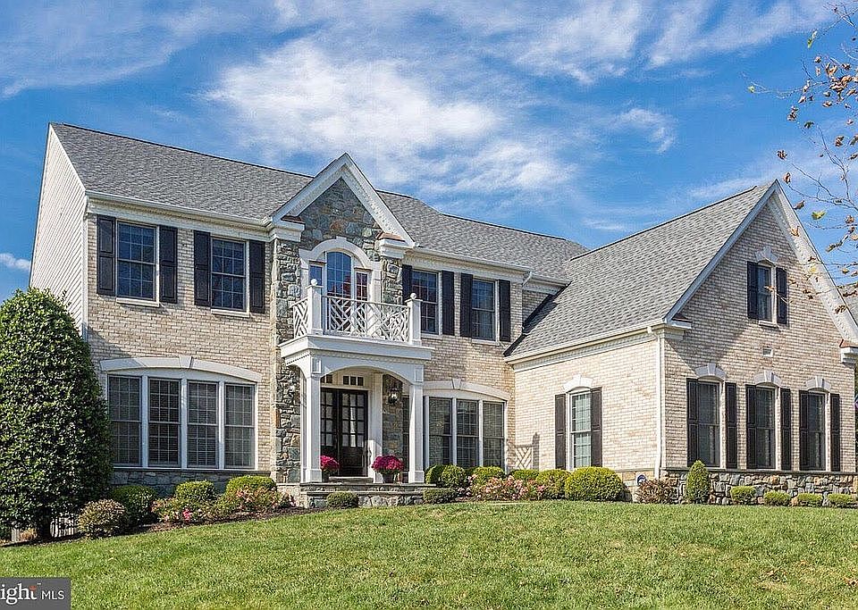 1st image of 22531 Forest Manor Dr