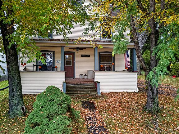 3rd image of 103 Walnut St