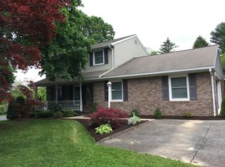 930 Millwood Rd, Willow Street, PA 17584