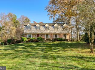 1121 Clinch Rd, Herndon, VA 20170