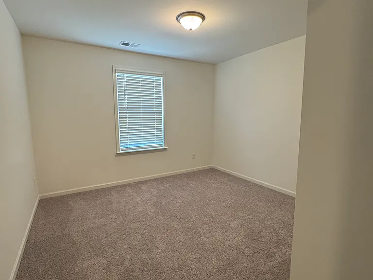 1020 Cunningham Farm Dr — Photo 27