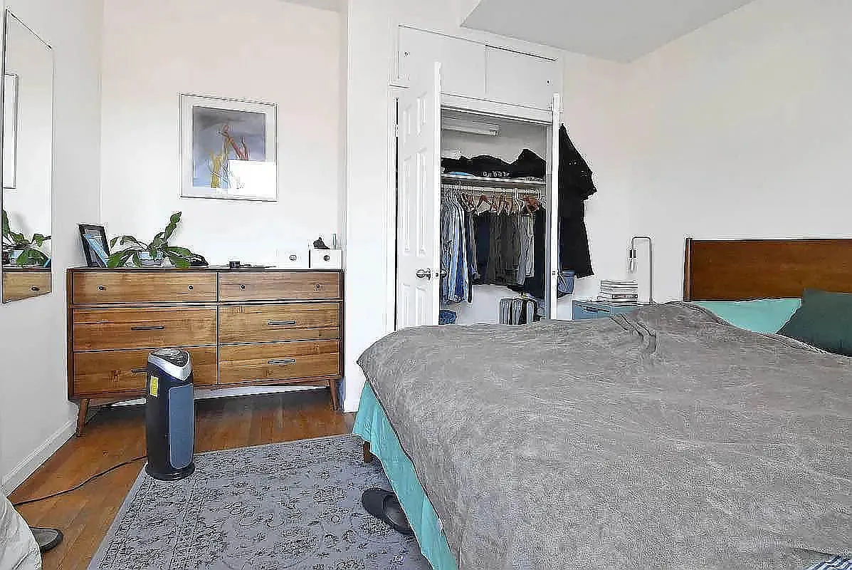 77 Delancey Street — Photo 4